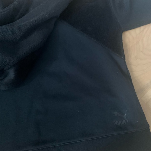 Oversized Velvety Hoodie: Puma - Picture 6 of 13